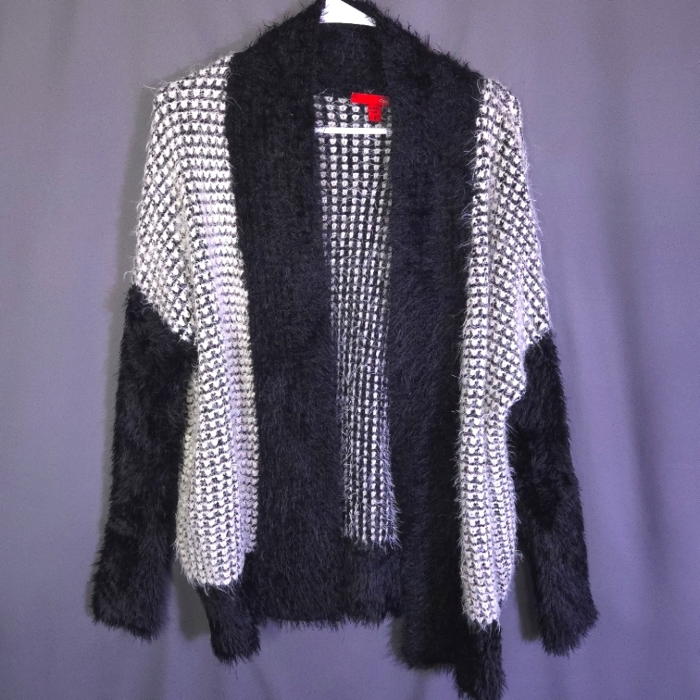 Cyrus Eyelash‎ Chunky Knit Open Front Cardigan Size Medium Soft Comfy